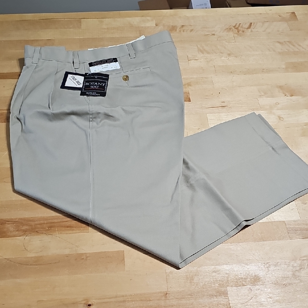 3 for $30 🆕 NWT Botany 500 Men's Stain-Free Tailored Trousers Tan 40M